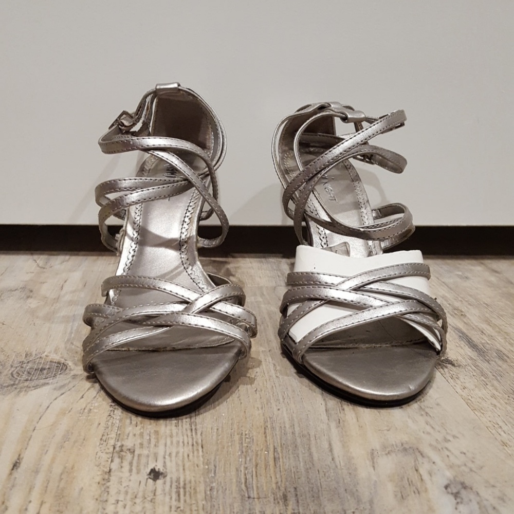 Silver heels NWT